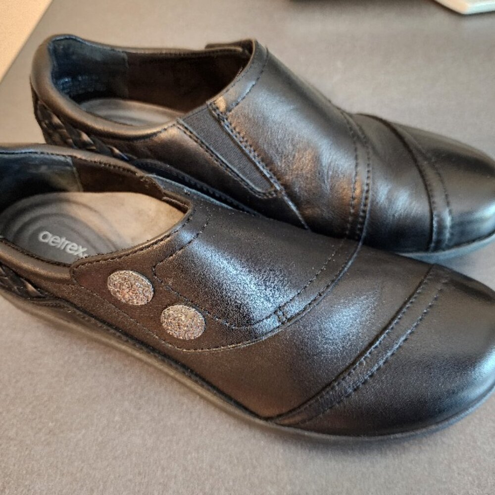 Aetrex Casual Black Leather Shoes with Velcro Closure
